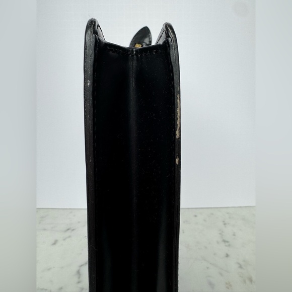 Louis Vuitton Black Epi Leather Zip Clutch - Picture 11 of 15